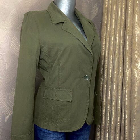 Veste ???? en vert militaire de très bonne qualité ✅ pour femmes ????‍♀️