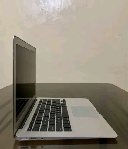 MacBook Air Ram 8 disc 128 SSD 2015